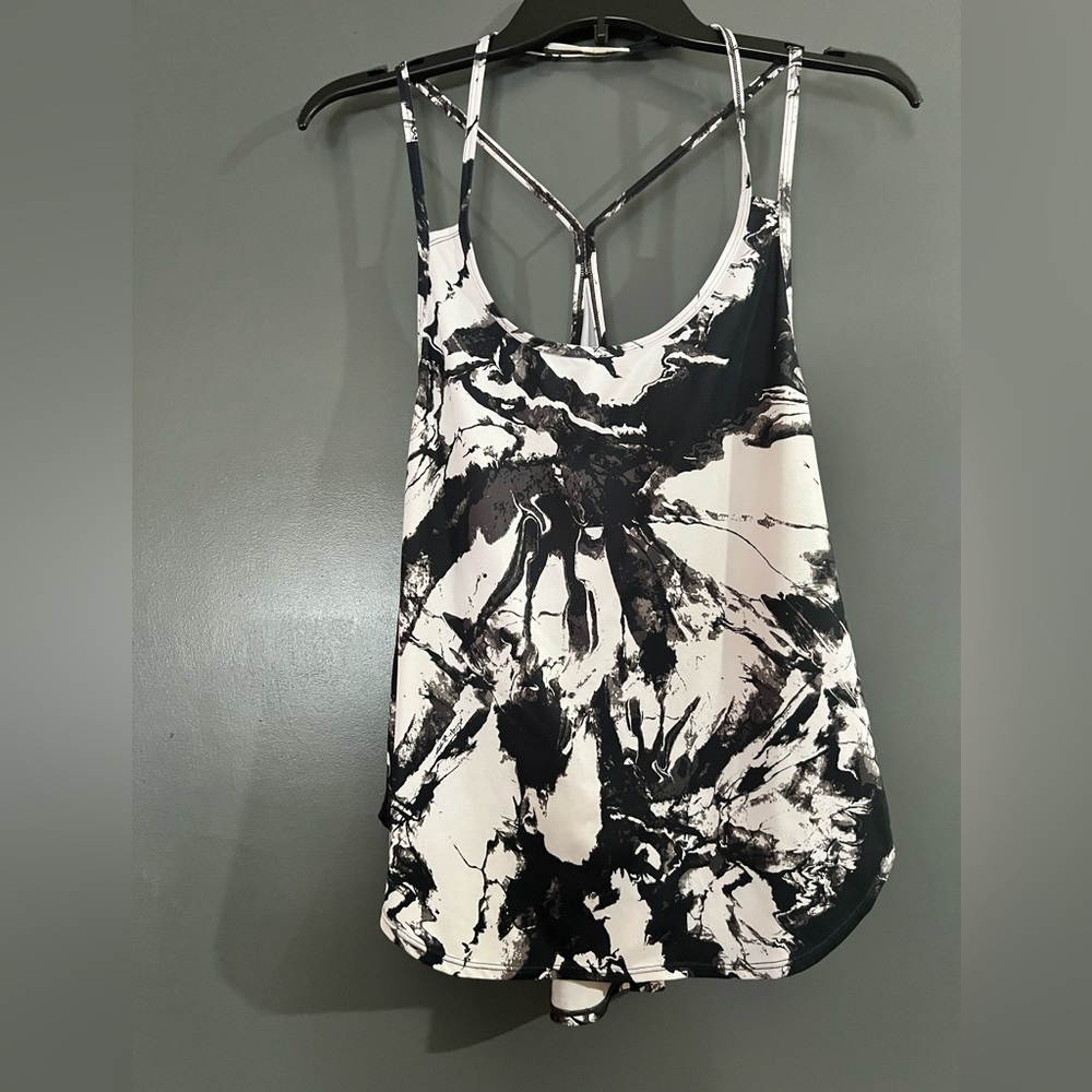 Woman’s Size Large Oakley Top